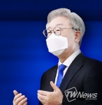 ‘이재명의 열린클라스’ 알쓸신잡 김상욱 교수와 함께하는 과학수업 문과남이 물리학자를 만났을 때