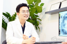 자연치아와 유사한 임플란트, 오랜 기간 유지하려면?