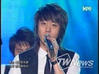 악동클럽 이태근 근황… 아내 “백신 부작용으로 남편 생사 넘나들고 있어”
