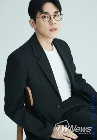 ‘슈퍼밴드’ 홍이삭, 아카이브아침과 전속 계약 체결