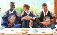 토트넘 선수들 북촌 한옥마을 방문…한복 입고 한국 전통문화 체험