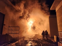 전남 영암 태양광발전소 화재 사고…배터리 8백여 개 불 타