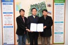 유희태 완주군수, 10여 년 주민 악취 고통 양돈장 문제 일단락