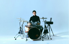 Place A 스튜디오, 드럼, 기타 개인레슨 진행... 유튜브 통해 무료 악보 제공