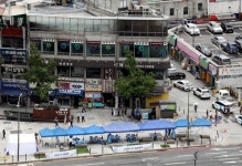 코로나19 발생현황, 반석교회發 4차전파로...남대문시장 케네디상가 감염