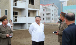 김여정, 두 달 만에 김정은 현지시찰네 나타나