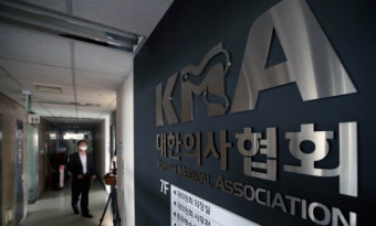 의협 회장 후보들 현 지도부 비판.. 