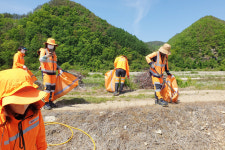 청송군, 한국도로공사 청송지사와  봄맞이 환경정화활동 추진