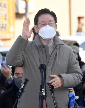 '정치적 고향' 경기 간 이재명…수도권 표심 공략