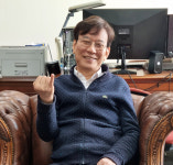 【코로나19 극복 2022 우수 유망 중소기업을 찾아서⑮-(주)마야무역】 국내 최초 관상어 사료 도입…한때 시장 80% 점유
