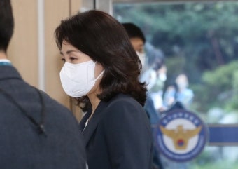 [속보] '법인카드 유용 의혹' 김혜경 검찰 출석