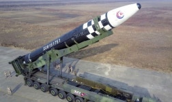 北 ICBM 고각발사, 전문가 미국 본토 전역 타격 가능