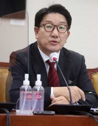 권성동, '尹퇴진' 촛불집회 간 野의원들에 
