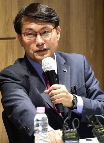윤상현 