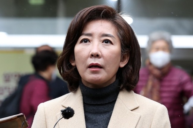 윤석열, 국민의힘과 면회…단결한 당, 20·30대에 희망 전해