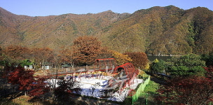 봄철 산책코스로 제격인 충북 옥천군 대청호 장계관광지