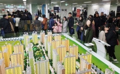 이달 하순 분양하는 부영주택 창원월영 ‘마린애시앙’ 분양홍보관에 구름인파 몰려