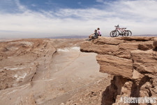 부킹닷컴, 별자리로 알아보는 운명의 여행지 랜선여행