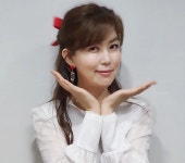 포크 가수 김희진-양하영, 가요 무대서 동요 메들리 선보여