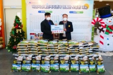 지비에스글로벌(주) 하남시장애인복지관에  햅쌀 10kg, 90포 후원물품 전달