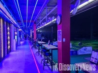 XGOLF(엑스골프), 마친 쇼골프타운 ...MZ세대 겨냥해 변신.. 힙한 분위기