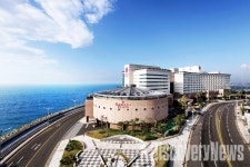 고객들이 꼽은 최고 제주 호텔 제주신화월드와 라마다프라자 제주호텔, 트립어드바이저 Travellers Choice 베스트 오브 베스트 수상