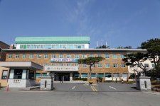 영암군 코로나 재확산에 전남 최초 삼호 한마음회관 임시선별검사소 운영 재개