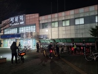 수원남부서 세류역 어머니방범대 합동 순찰 실시