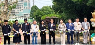 서울시의회 구미경 의원, 성동 행당중학교 맨발 걷기 길 개장식 참가 격려