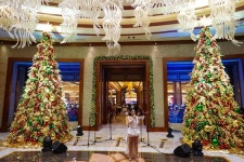 [르포] 필리핀 솔레어 리조트, 화려한 크리스마스 점등식.. 인트라무로스 옛 도시 속으로