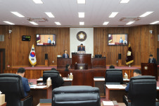 여주시의회 제74회 정례회 개회…33일간 본격 의정활동 돌입