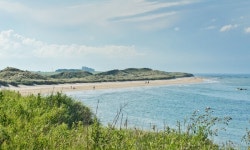 에어비앤비, 여름의 끝자락 무더위를 날려 보낼  인기 해변 여행지 10선 공개