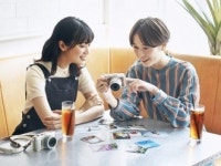 스마트폰에 밀린 디카, 올림푸스 결국 물러난다