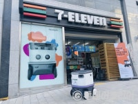 세븐일레븐에 자율주행 배달 로봇이 떴다