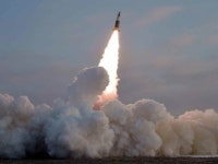 북한, 장거리 탄도미사일 1발 고각 발사…ICBM 추정
