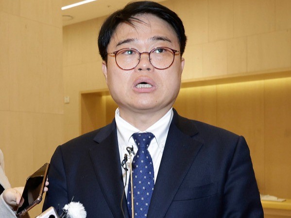 의협회장 후보들, 정부 의료개혁 저지 위해 투쟁 결의, 의료계 여론 변화 모색