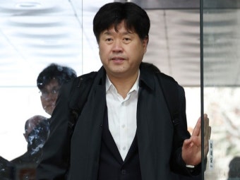 이재명 측근 김용 전 부원장, 정치자금 수수 혐의로 2심서 징역 5년·벌금 7천만원