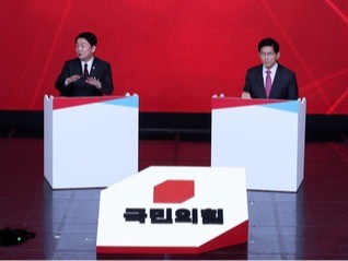 대선 후보 TV토론, 이재명 내란 극복 다짐, 김문수 방탄독재 저지 주장, 이준석 세대교체 강조