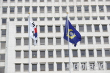 강남역 여친 살해 의대생, 2심서 형량 늘어 징역 30년···法 수법 매우 잔혹해