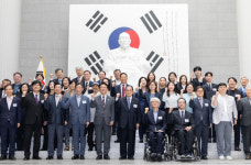 정우푸드 빙그레 1공장점 | 해외로 향하는 'K-푸드' 리더 빙그레, 올해 광복 80주년 맞아 더 '주목'