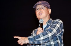 강진아트홀, 전유성 다산강좌 강의