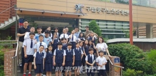 서울 숭의초등학교 전교 어린이회 임원들,  중구 노인요양센터 어르신 생신잔치 방문
