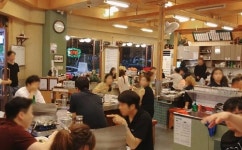 교대이층집 천안 두정점, 지금까지 경험할 수 없었던 분위기의 삼겹살 맛집으로 주목