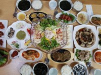 변산반도 부안 맛집 곰소포구식당, 곰소항과 내소사 현지인 추천맛집으로 인기