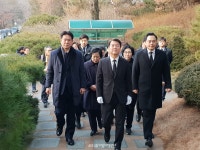 이동섭, 안철수와 현충원 참배로 첫 공식 행보