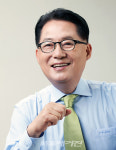 박지원, KBS1-R 「김경래의 최강시사, 박지원의 정치의 품격」 고정출연