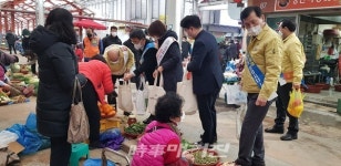 소통 행보에 나선 정현복 광양시장, 전통시장 방문