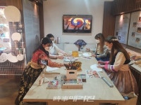전주 찾은 외국인들 음식 맛보러 왔어요