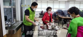 양지노인복지관과 (사)국민통합전북본부, 추석맞이 더도 말고 덜도 말고 늘 가윗날만 같아라 행사 개최 및 봉사
