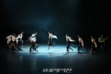 서울세계무용축제 폐막작, 정은혜민족무용단 날개, 학(鶴)